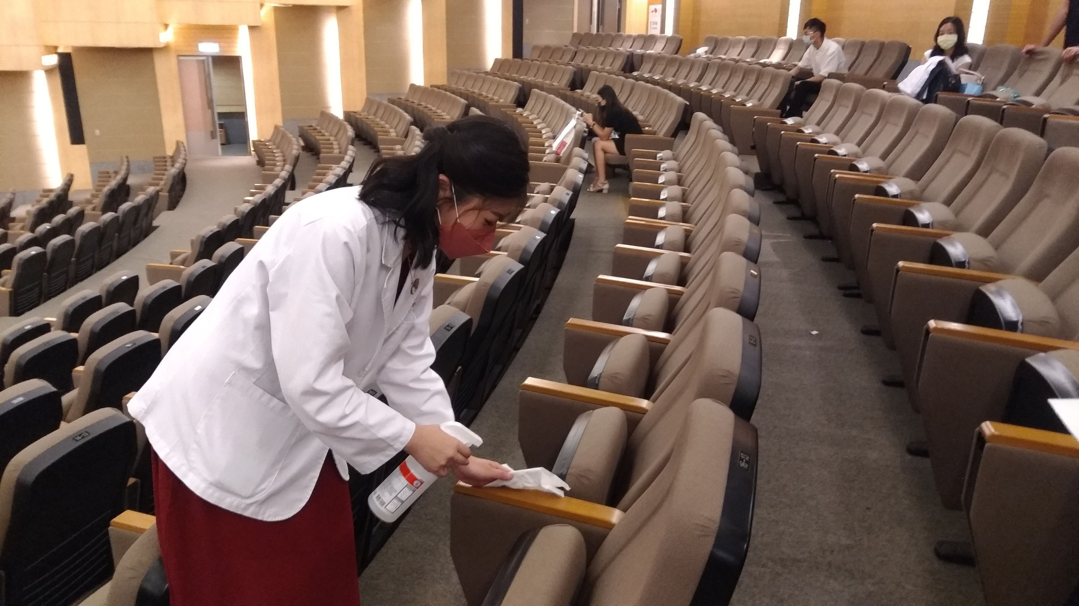 Each seat has been disinfected before the ceremony to protect the health of the participants.