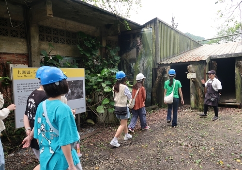 模擬坑道工作環境體驗