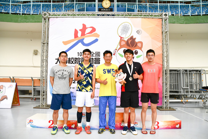 羽球隊榮獲男子單打項目全國銀牌以及男子雙打項目全國第五名