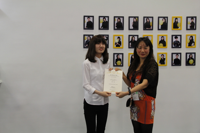 許元同學的「視說心語」榮獲長庚設計獎第二名