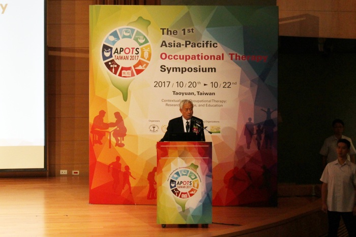 CGU President Prof. Chia-Chu Pao delivering a speech during the opening ceremony of APOTS